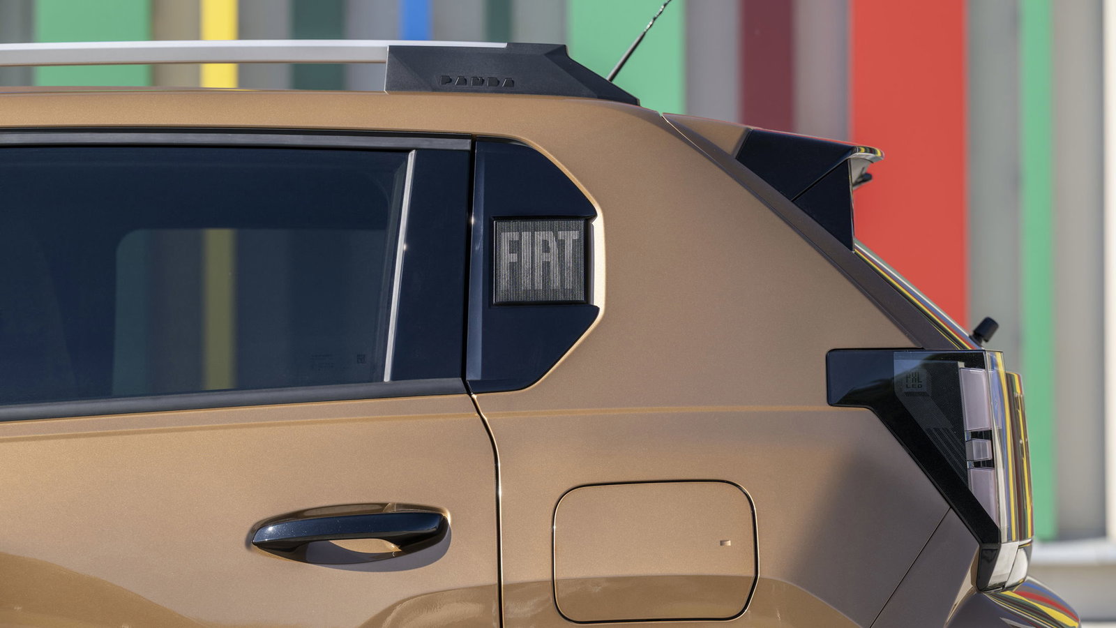 Fiat Grande Panda Hybrid - side detail